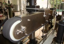 Belt Stabilizer for Containers